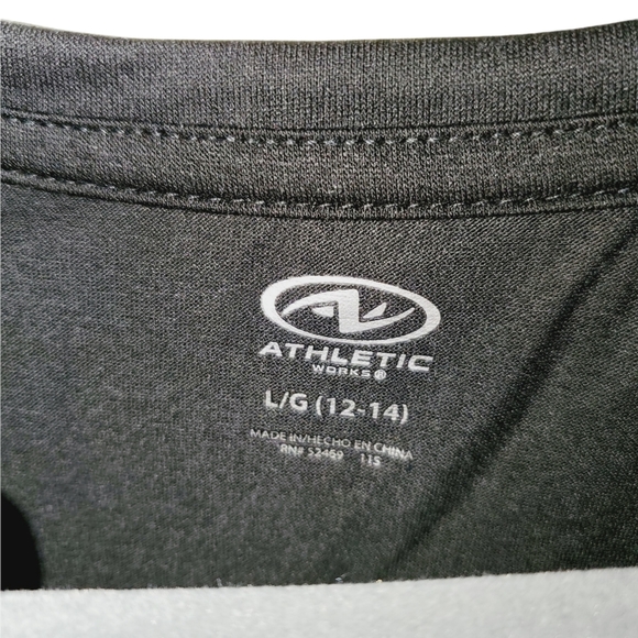 Disney Princess NWT "Royalty" Juniors' Short Sleeve Crew Neck Graphic Tee 827 - Picture 3 of 3